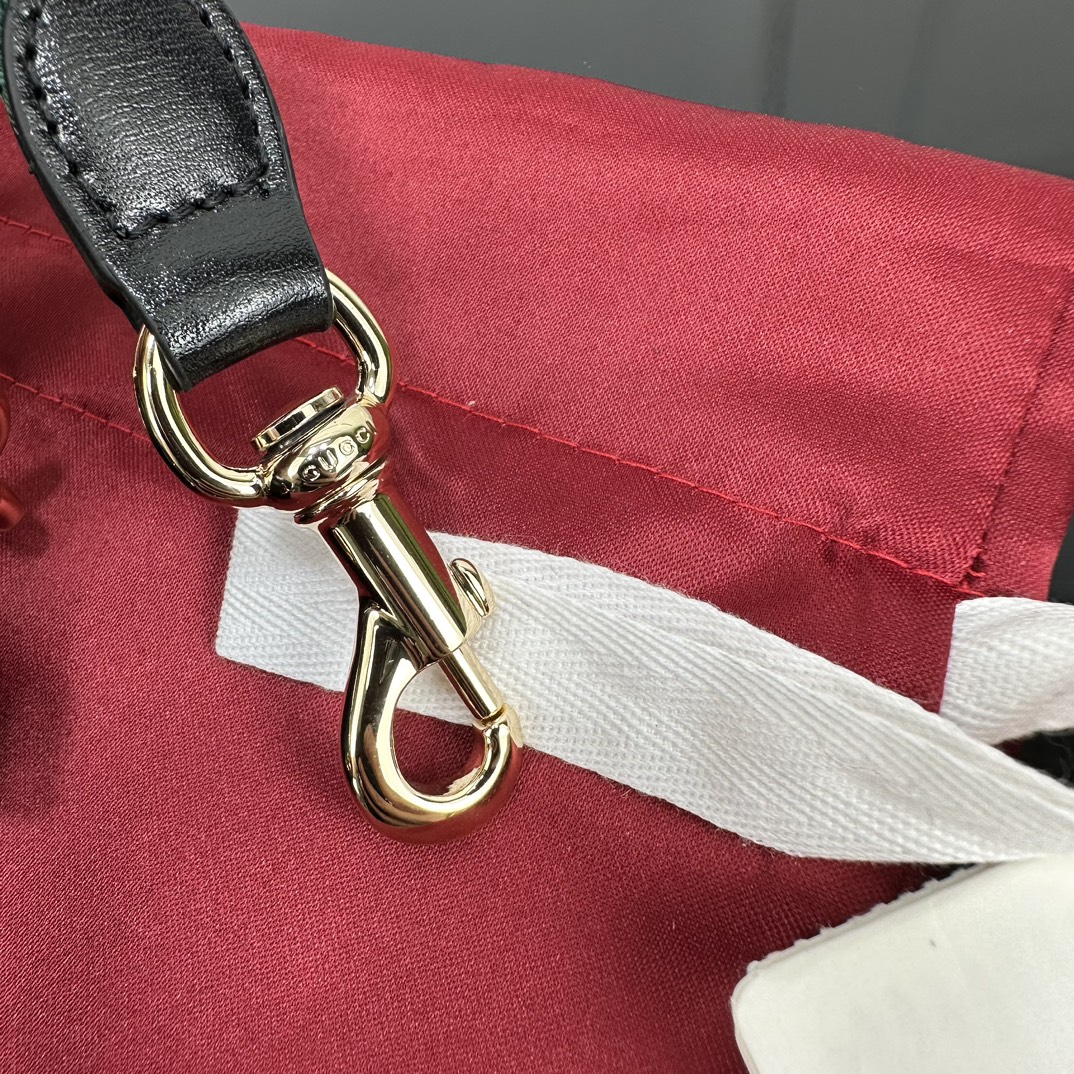 Gucci Hobo Bags